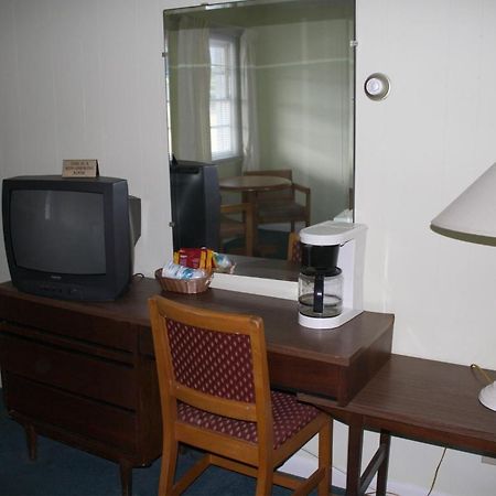 Falcon Motel Buxton Luaran gambar