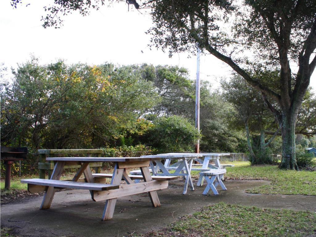 Falcon Motel Buxton Luaran gambar